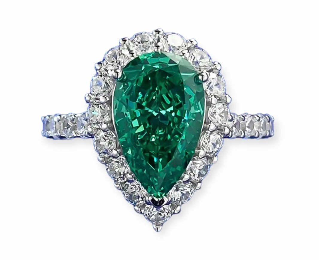 Emerald La Peara Grande
